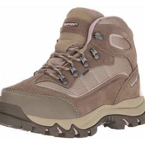 Hi-Tec Women’s Skamania Hiking Boots NWOT